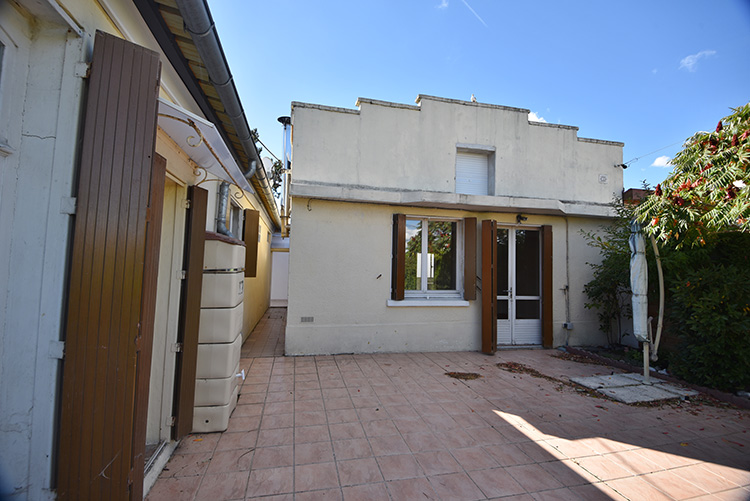 P428 restructuration et extension d’une maison ; construction d’un garage a velos